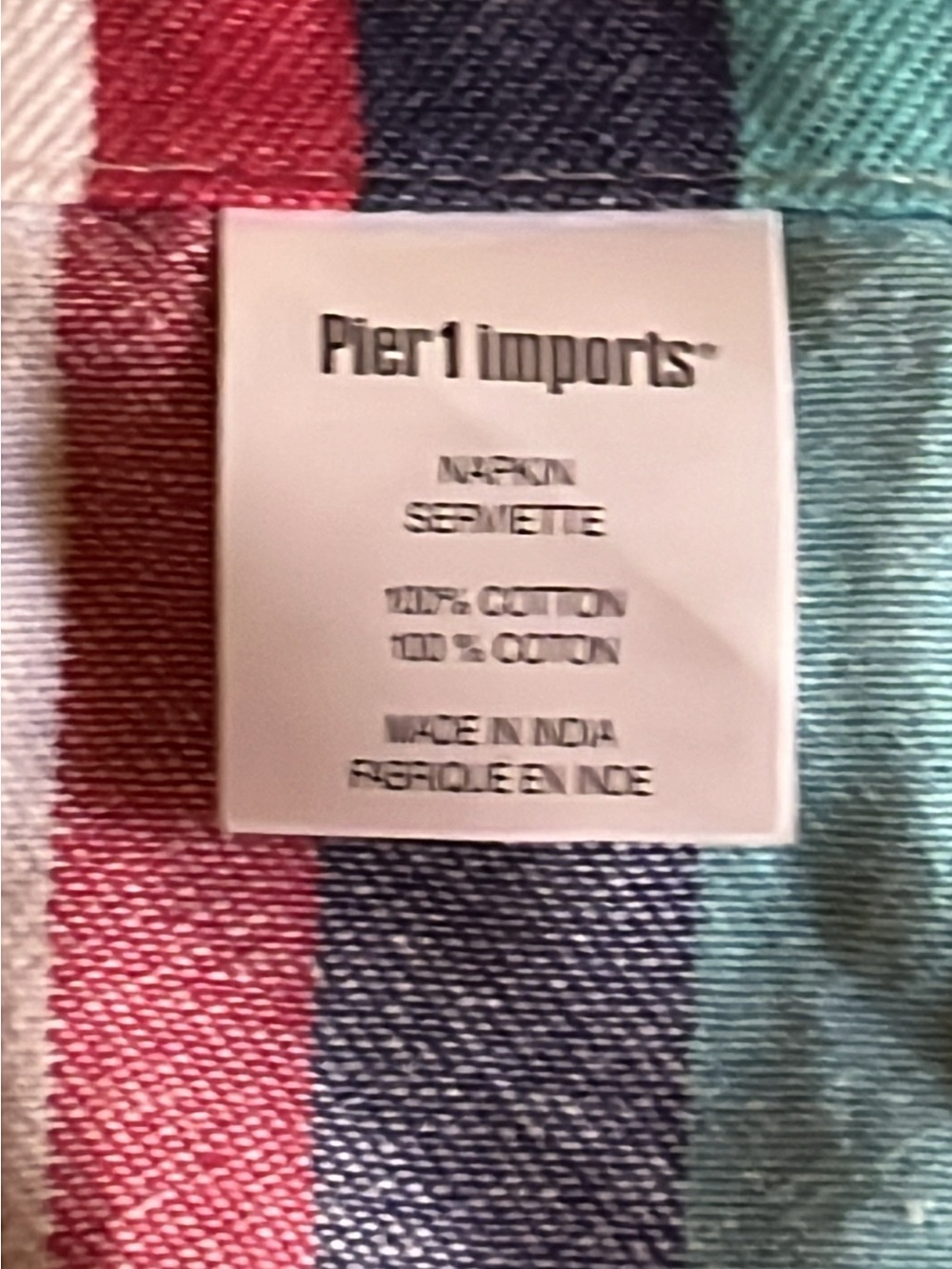 PIER 1 Set Of 4 Melamine Dinner Plates And 4 Matching Cloth Napkins - Picture 6 of 8